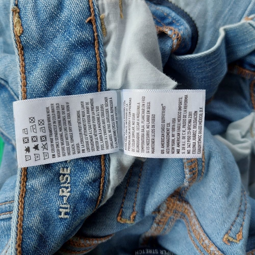 American Eagle Outfitters Light Wash Hi-Rise Jegging Super Stretch 2 EUC - Picture 6 of 8